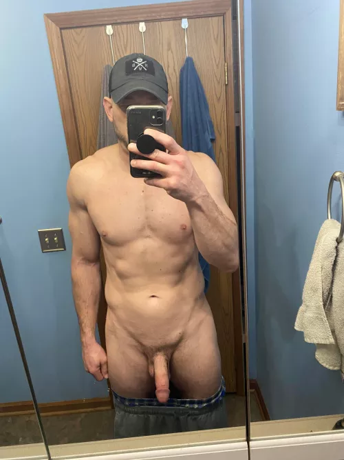40+ (M)idwest married guy wanting to know if he still has it?