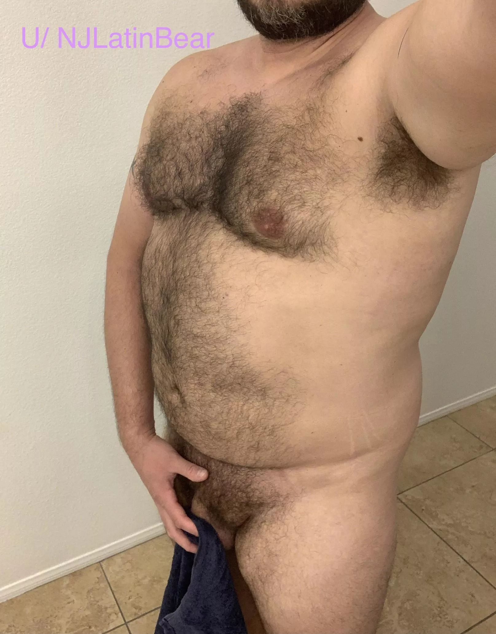 [40] Who’s gonna drop to their knees when my towel falls?