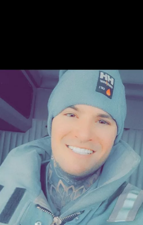 -40C today feels like Siberia! Actually Siberia is warmer than Canada today! Happy Friday! 🌹