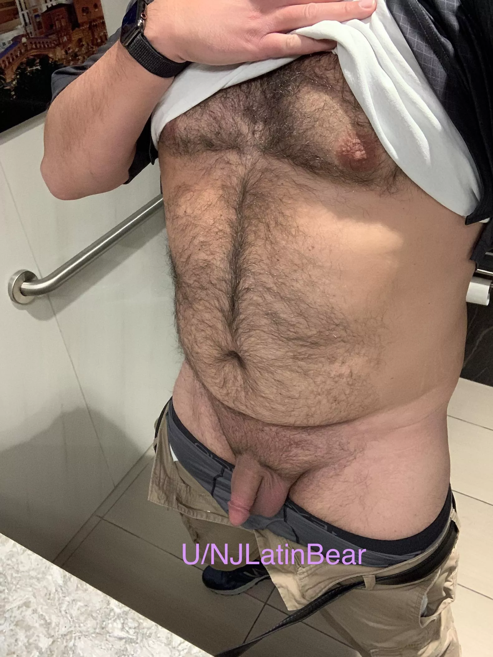 [40s]Who’s ready to travel, kneel, and play?