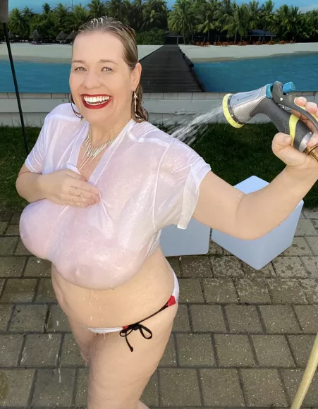 (41) I’ve got all wet for you for the last day of summer 💋