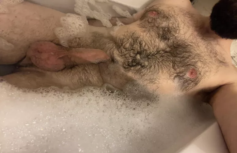 [41] Working off some stress in the bath, Funday Sunday.