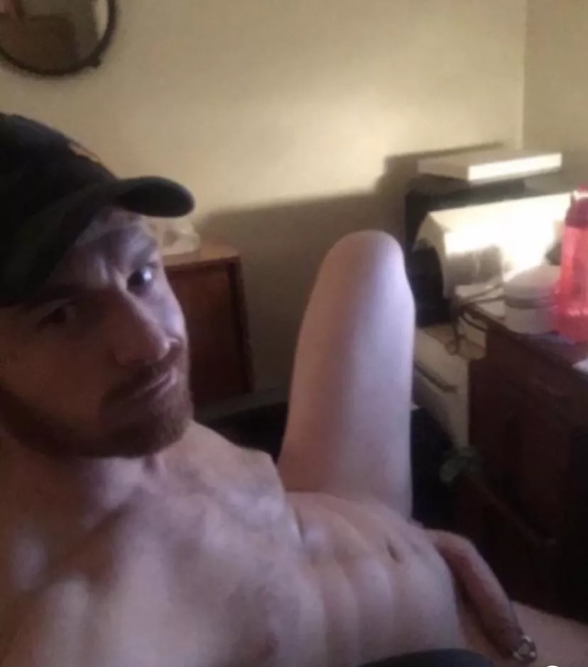 [42] My son asks me why I'm always naked... fuck because it feels awesome!