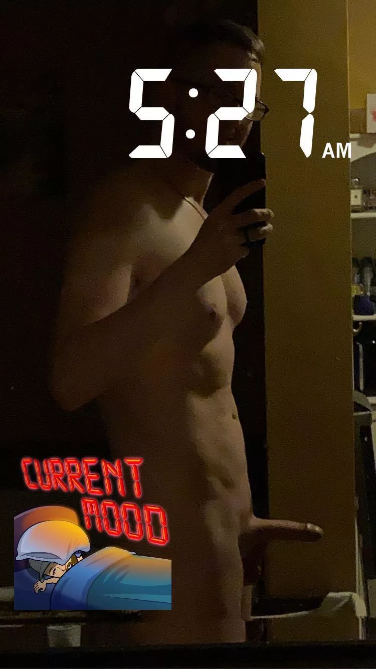 [42] WOOD morning! Married dad of 3. Looking for bros my age, decently FIT, with similar interests and in similar situations to chat.