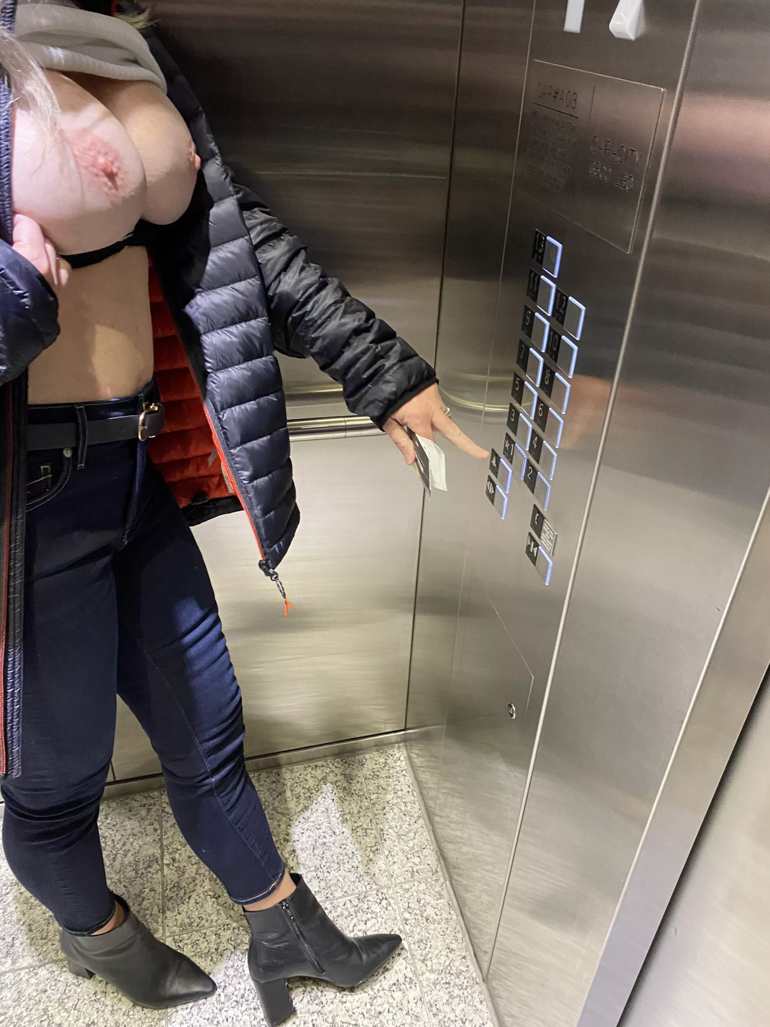 (44) MILF of 2. Cumming to my room?