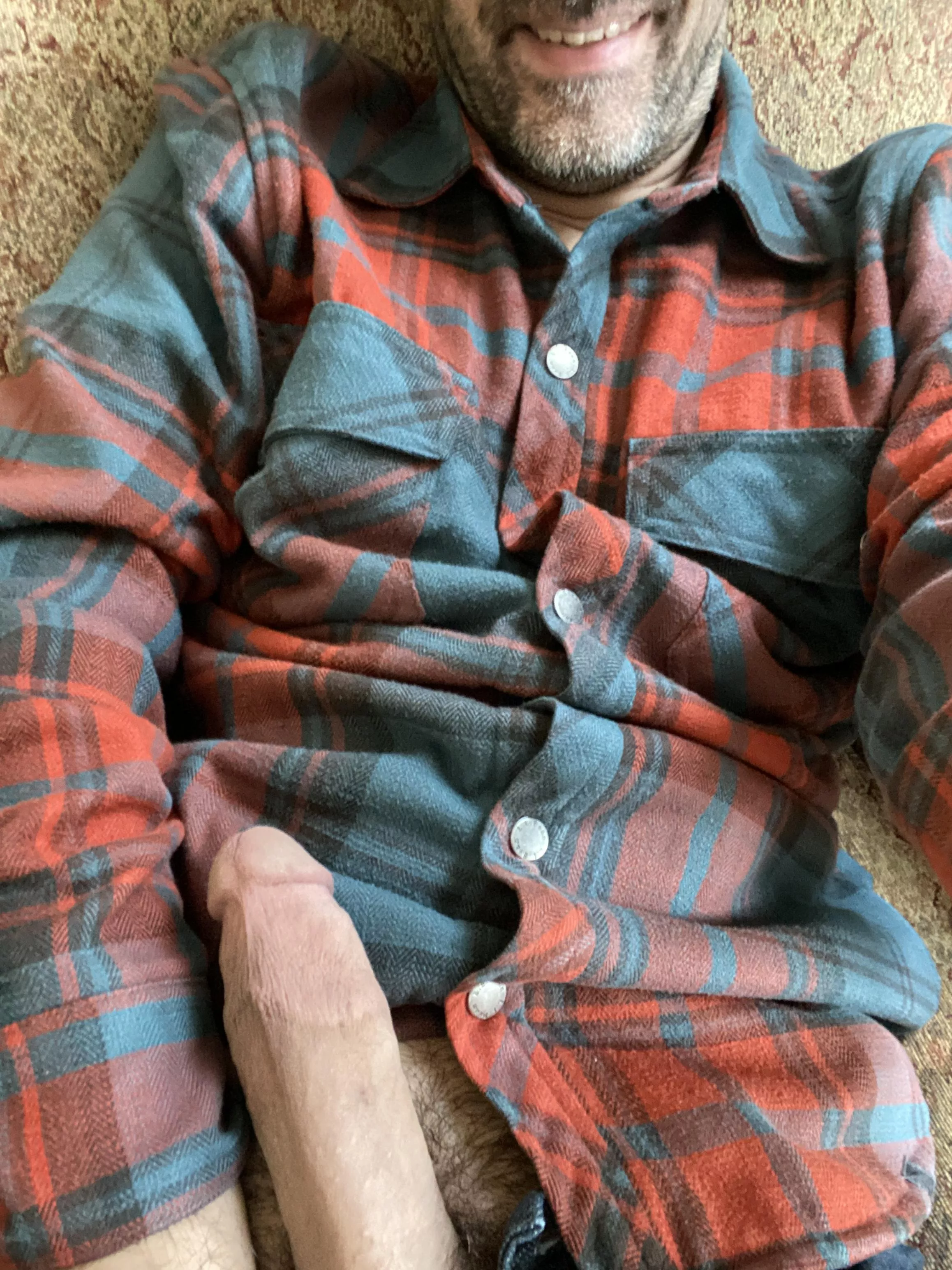 [44] wearing my favorite flannel today