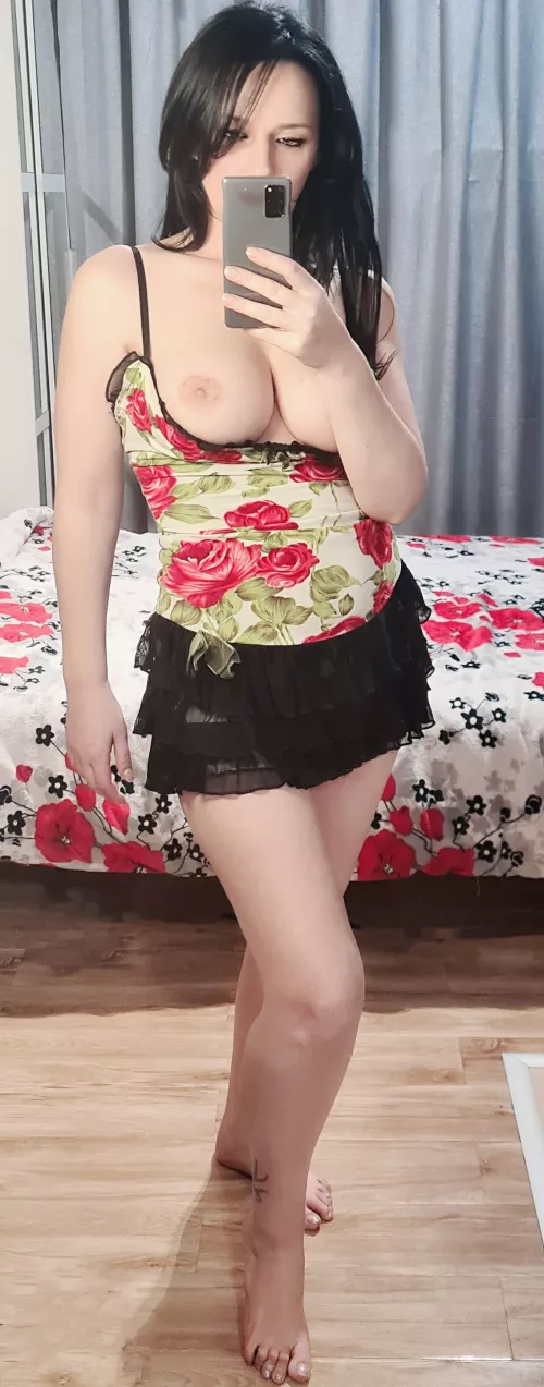 44(f) too old for you? 😜💋