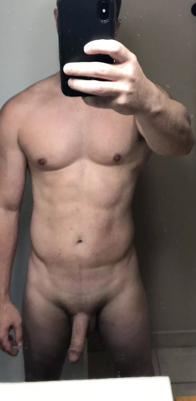 [45] hanging out Monday morning