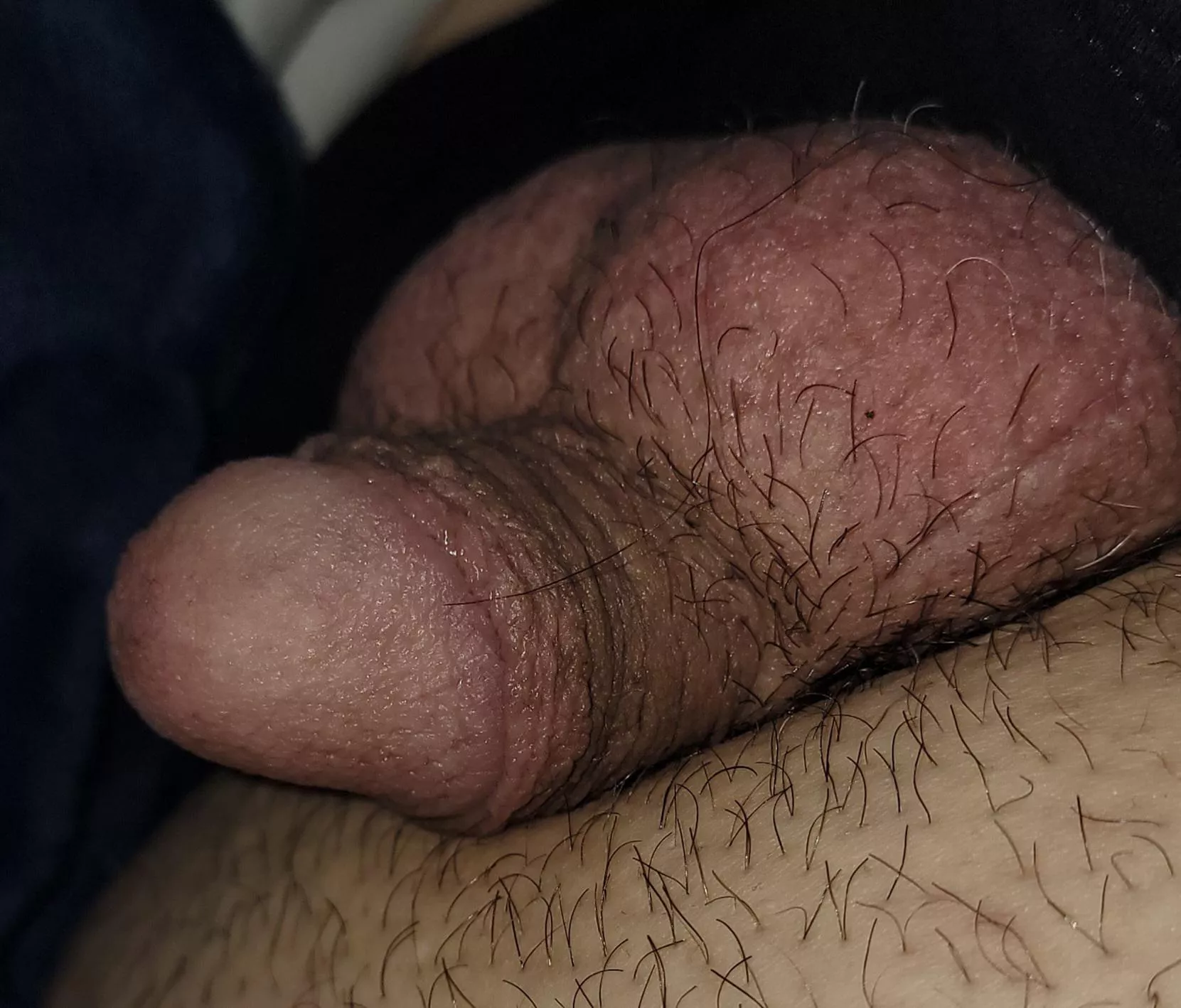 [45] is it small? Where would I place in a room of 100 guys? I'm embarrassed. 😳