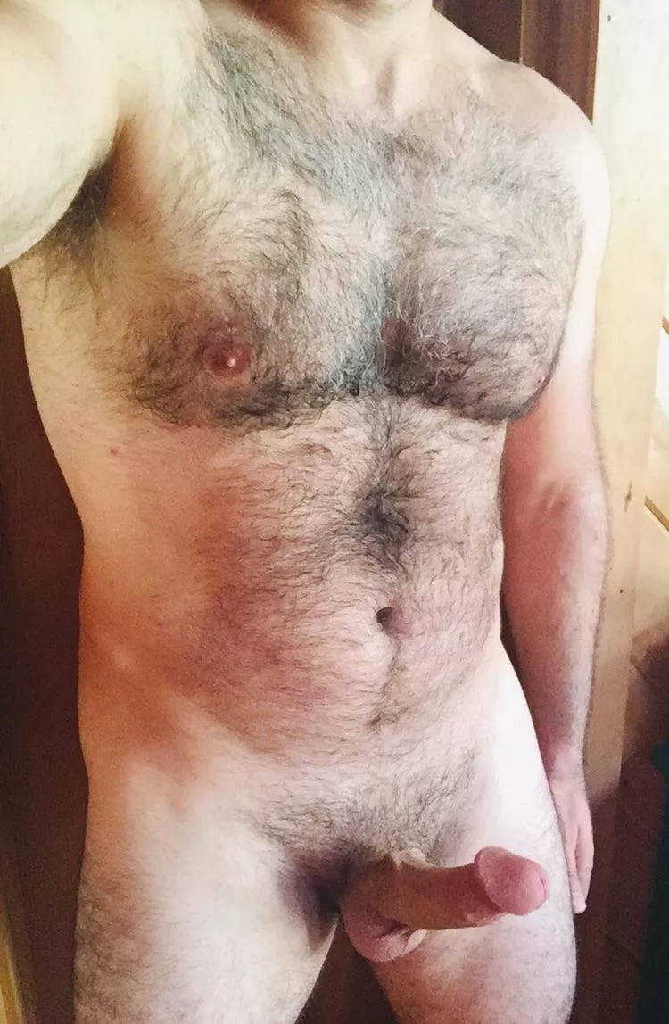 [45] This dad is ready for the weekend, anyone wants to join?