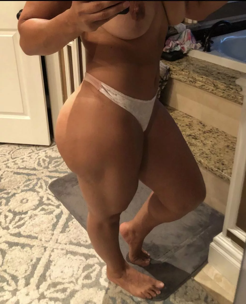 47 big booty Latina milf of two... I'm ready if you are. nudes by  Sexynalgonajade