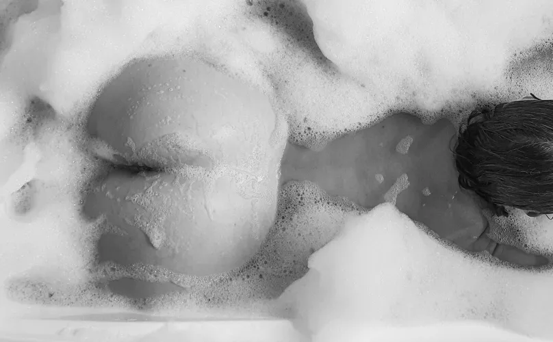 47 (F) Bathtime