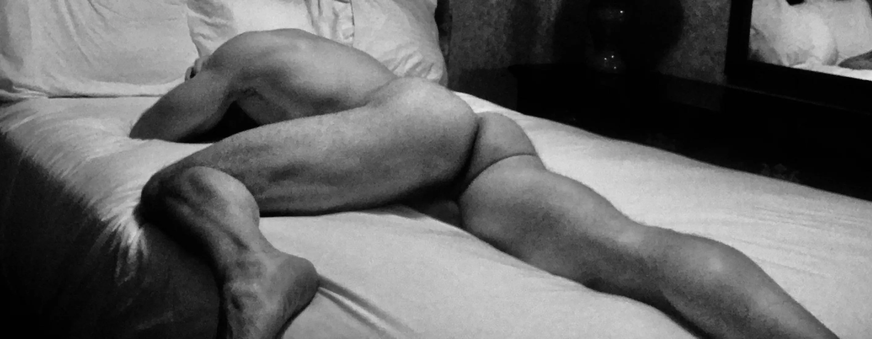 [48] Attempt at art? Or just lazy and don’t want to leave bed?