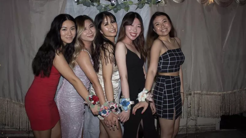 [5] Who’s your date?