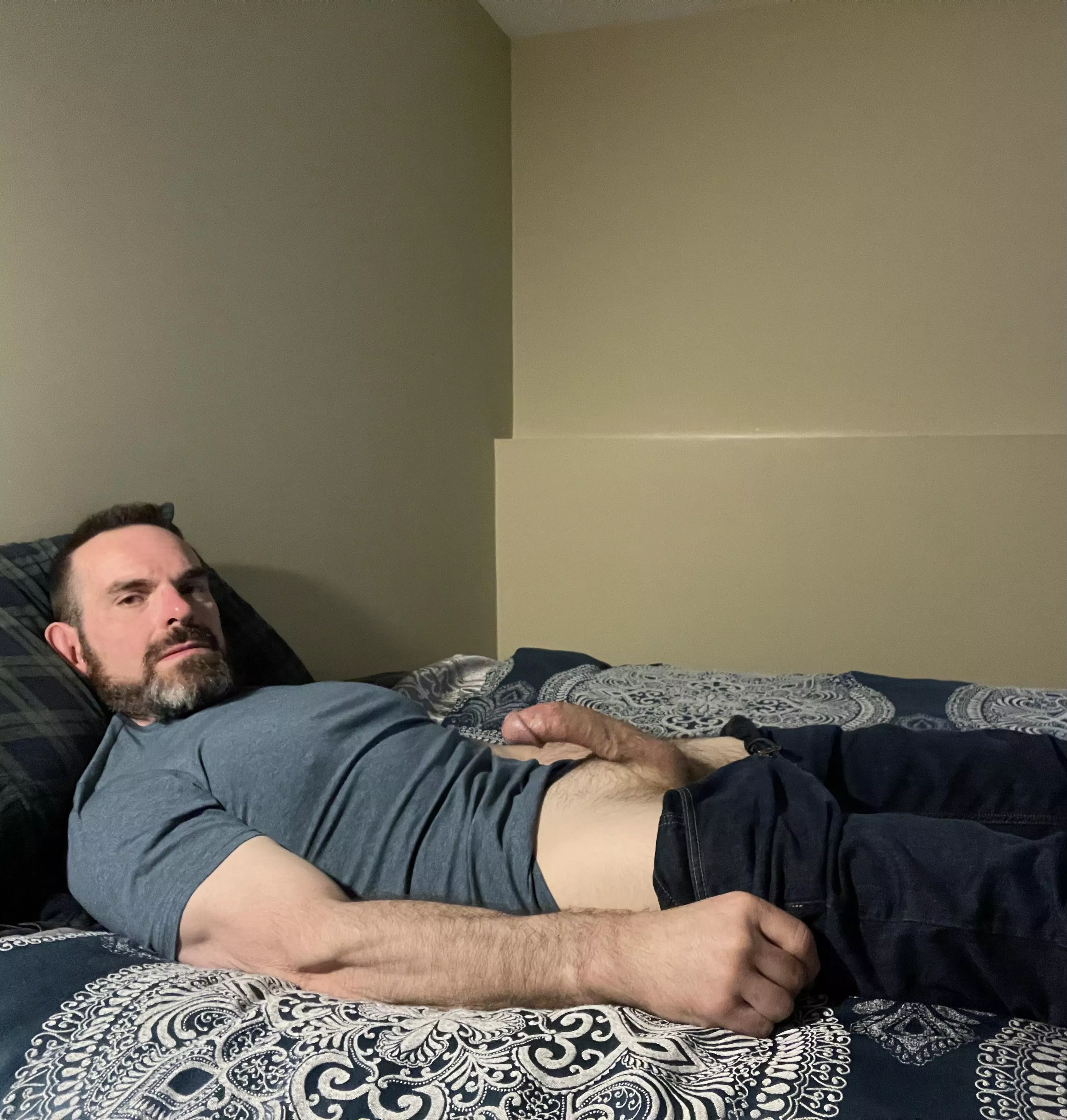 (50) Tried getting out of bed, only made it this far. (50) Tried getting out of bed, only made it this far.