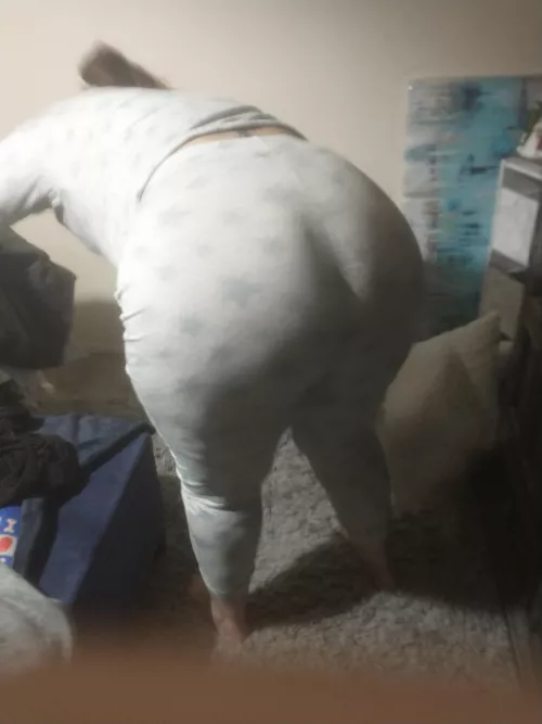 50year old Gilf 50+inch Spread to match