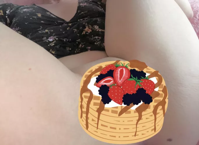 5’11 what’s she hiding under all those waf[f]les… 😯✨