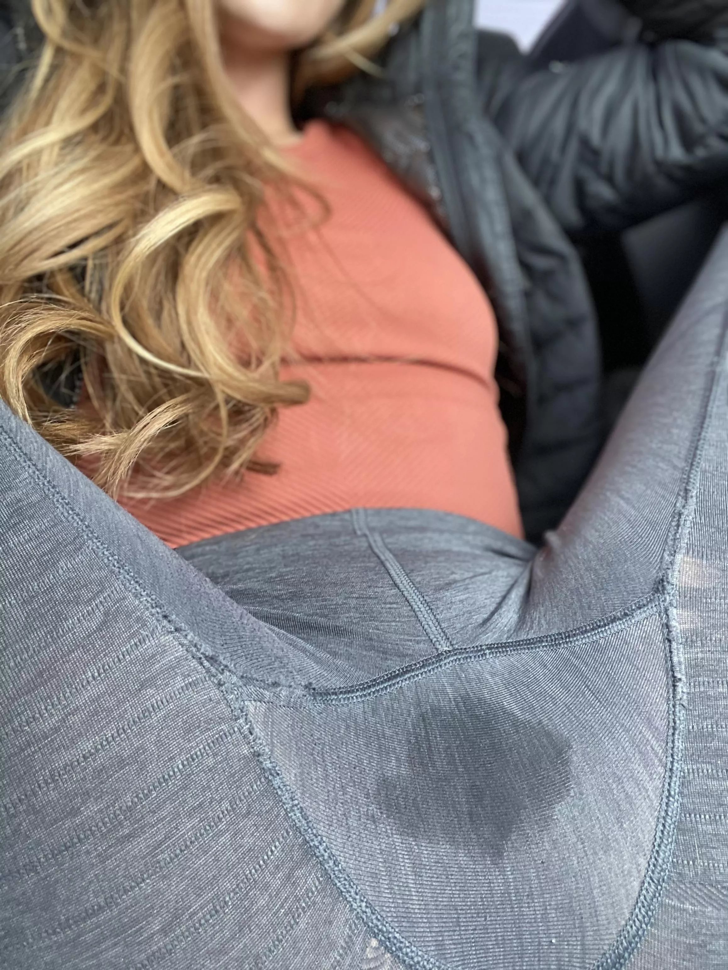 5’2” 110lbs and very lubricated 😏