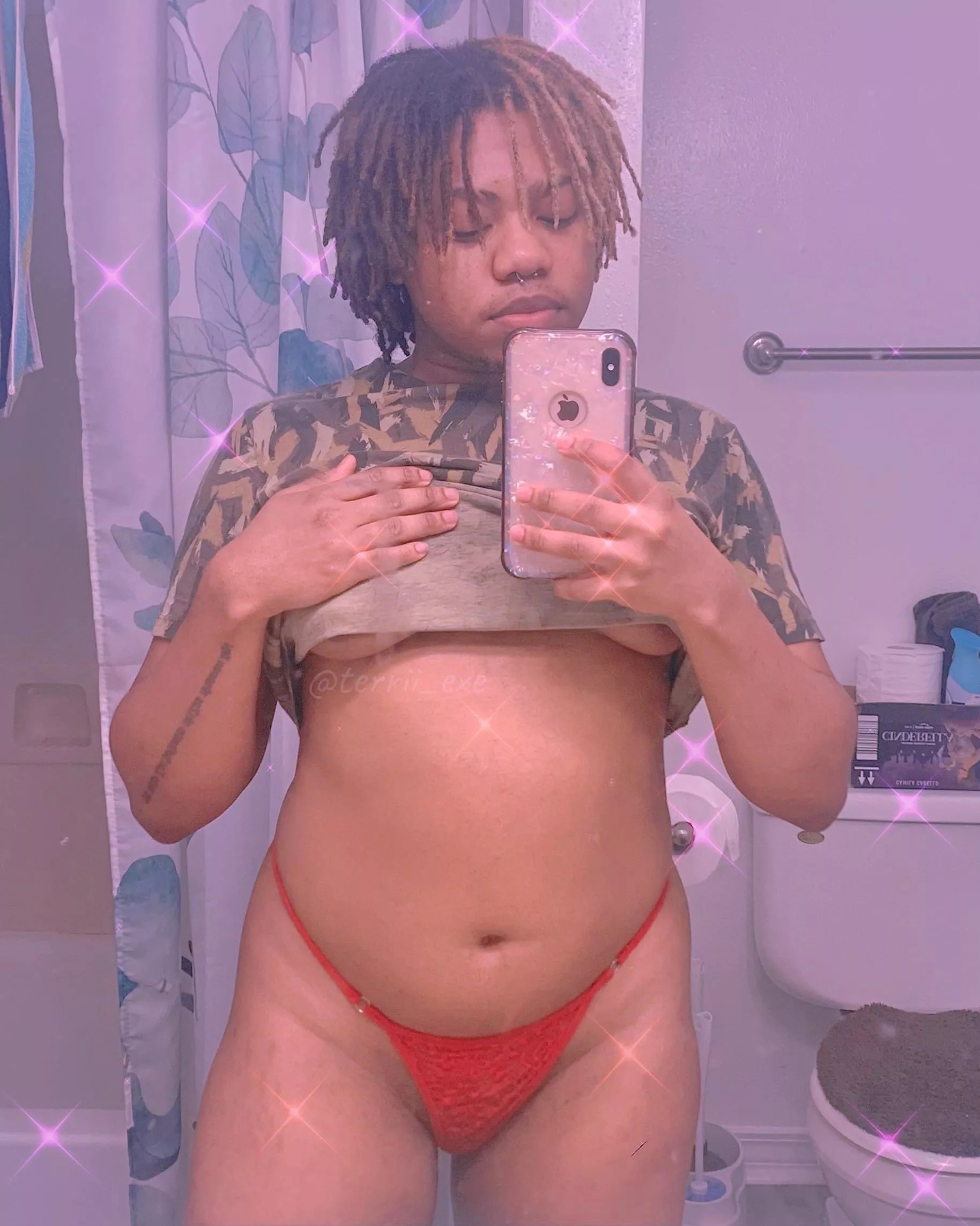 5’3” submissive and breedable 🥰