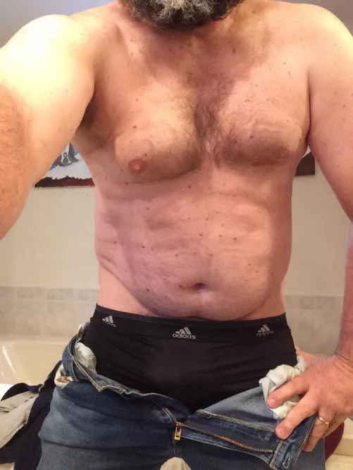 55 dadbod likes pretty boys 😜