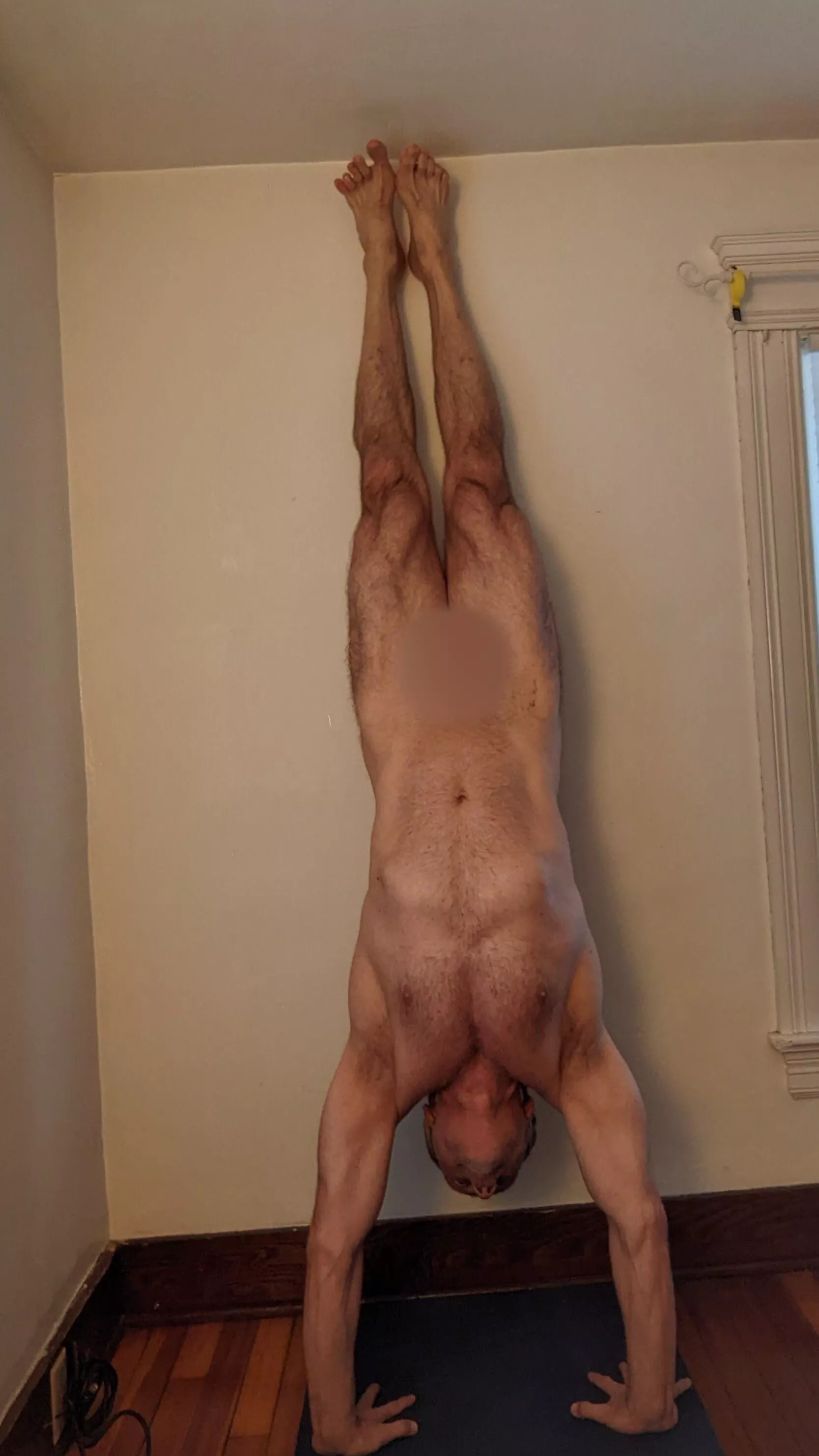 56/M Working on handstands and yes Iām using the wall!!š 56/M Working on handstands and yes Iām using the wall!!š