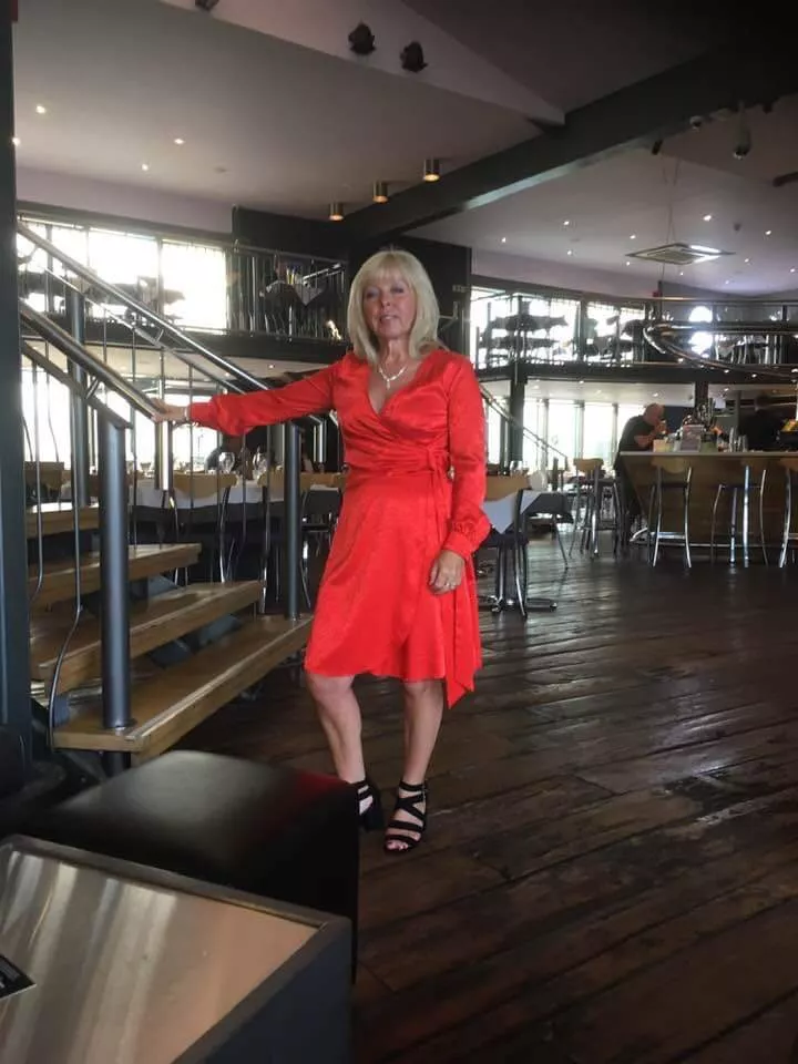 61 who would penetrate her gilf pussy