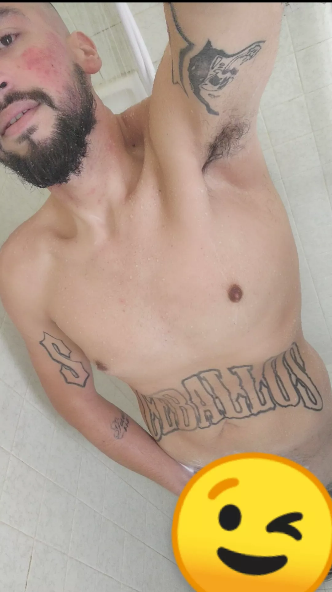 😁 6'2 31 yr old Hispanic 👋