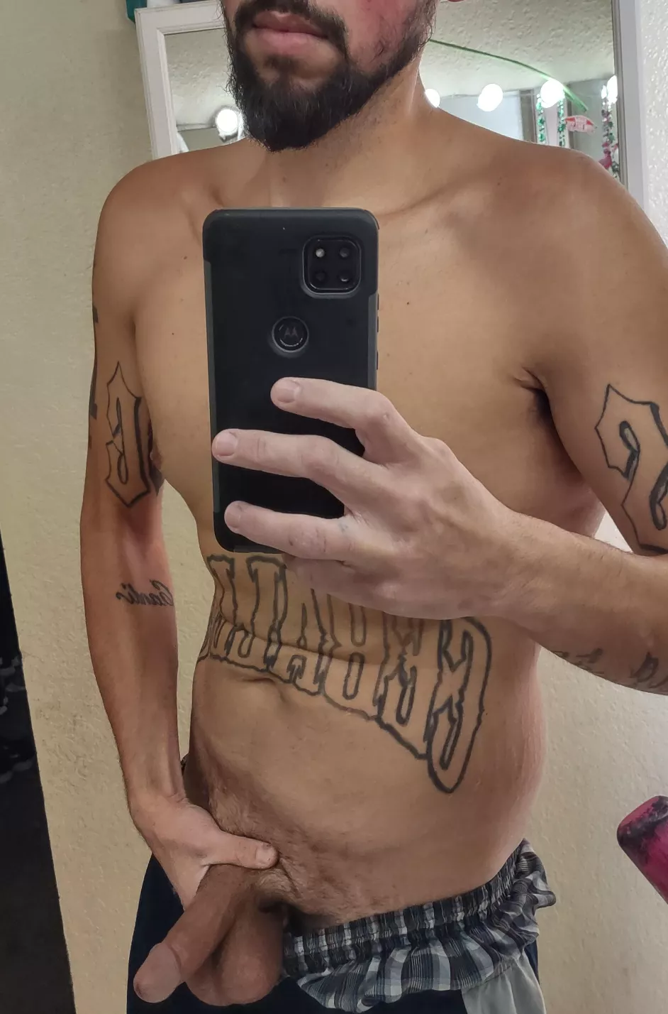 6'2 Hispanic!😁 31 and lots of FUN😉💦