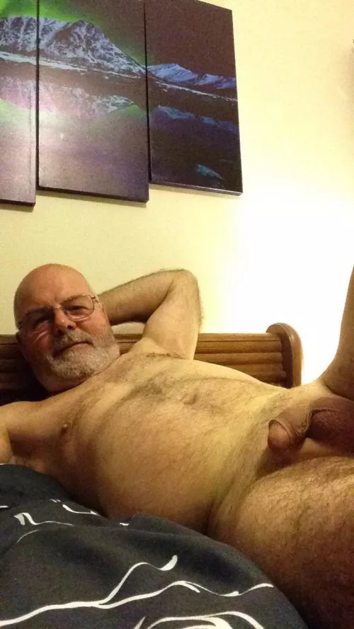 [63] anyone want a cuddle?