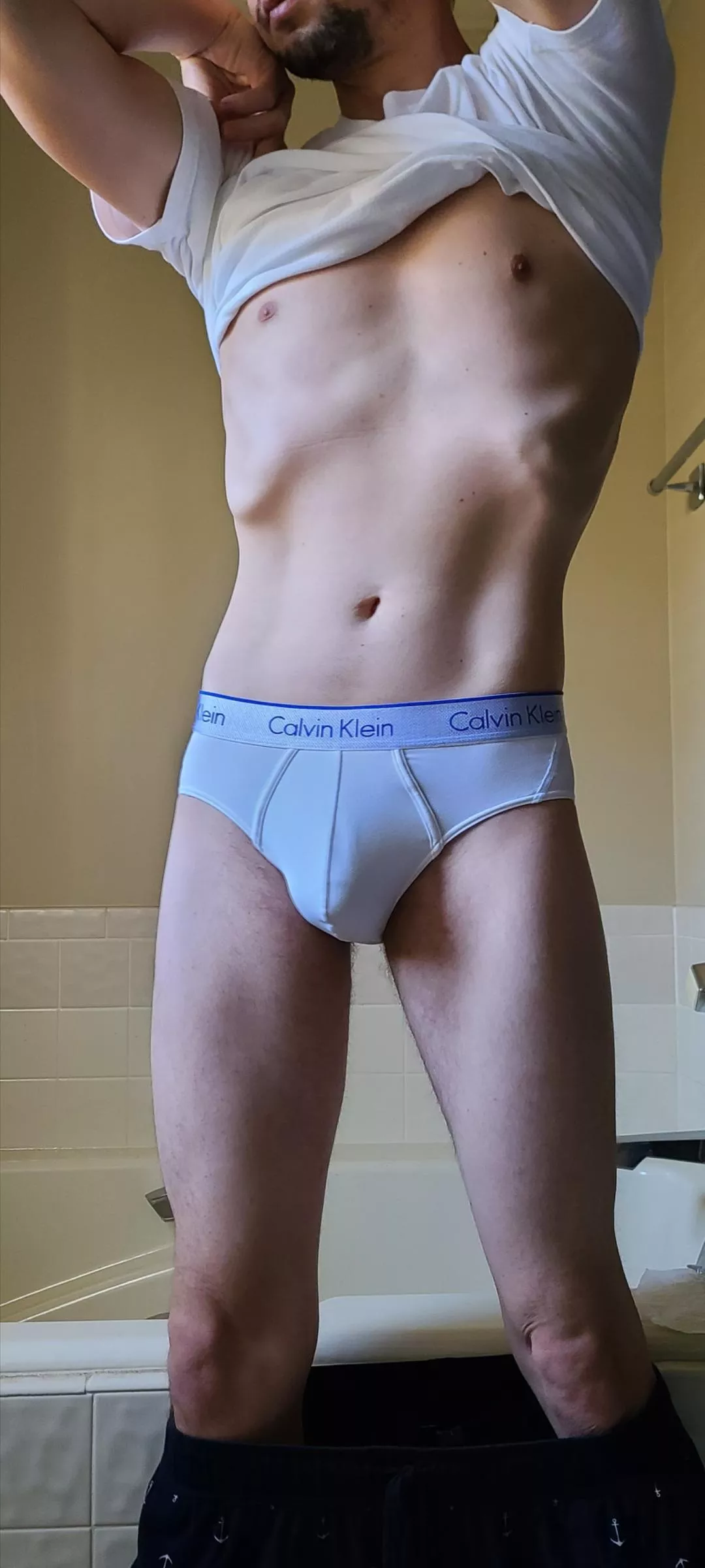 6'3 looks better in briefs