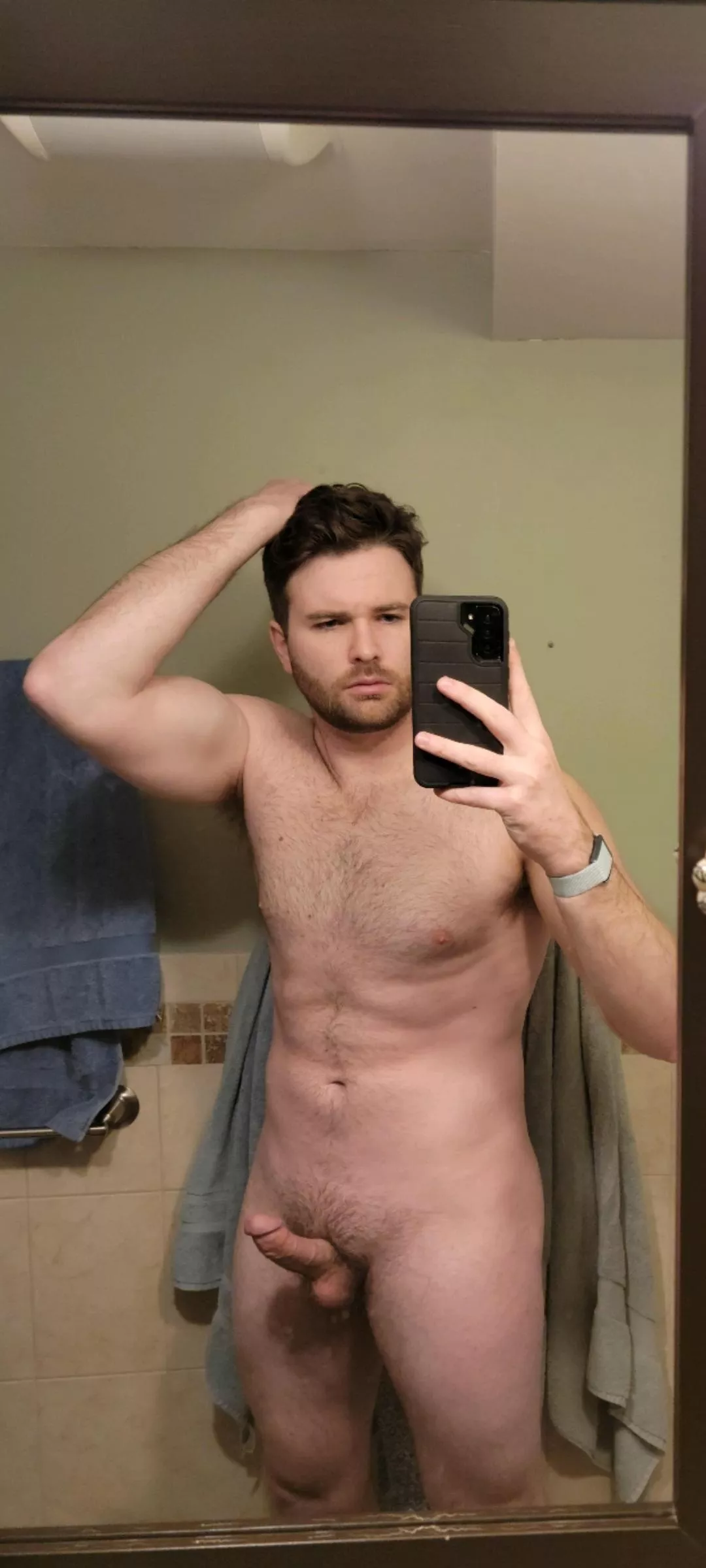 6'4 - join me in the gym?