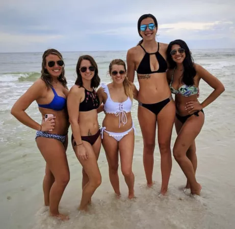 6’7” Avery Gregory