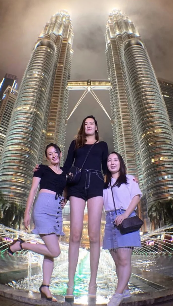 6’9” Bud Khorloo