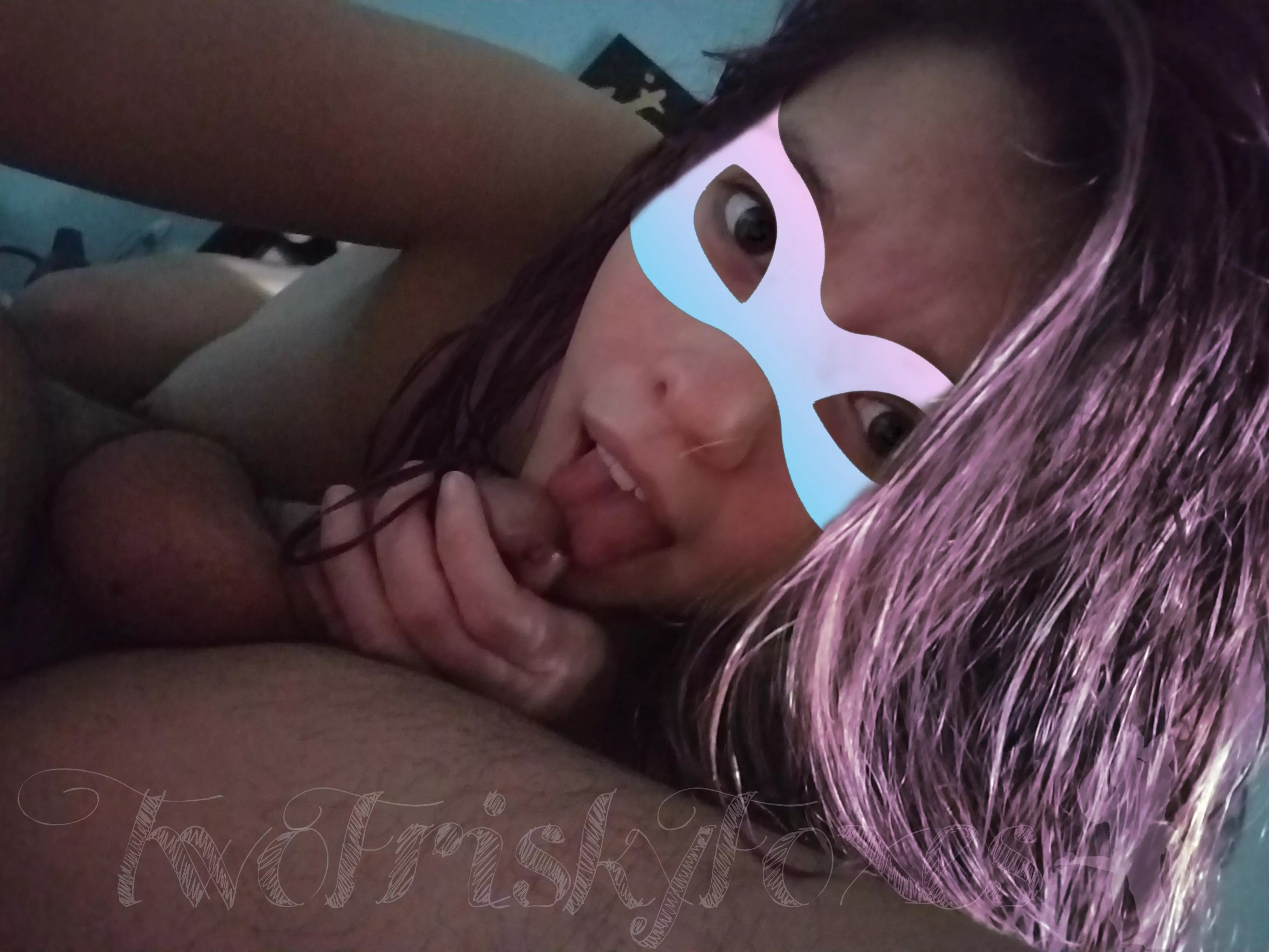 69 is one of our favorites 🤩 But the licking would be even better with an extra cock back there too 😘🦊