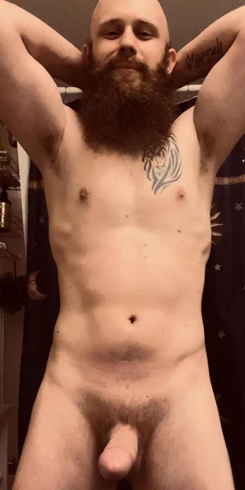 A beard, two armpits and boner walked into the bathroom π (I think I'm funny)