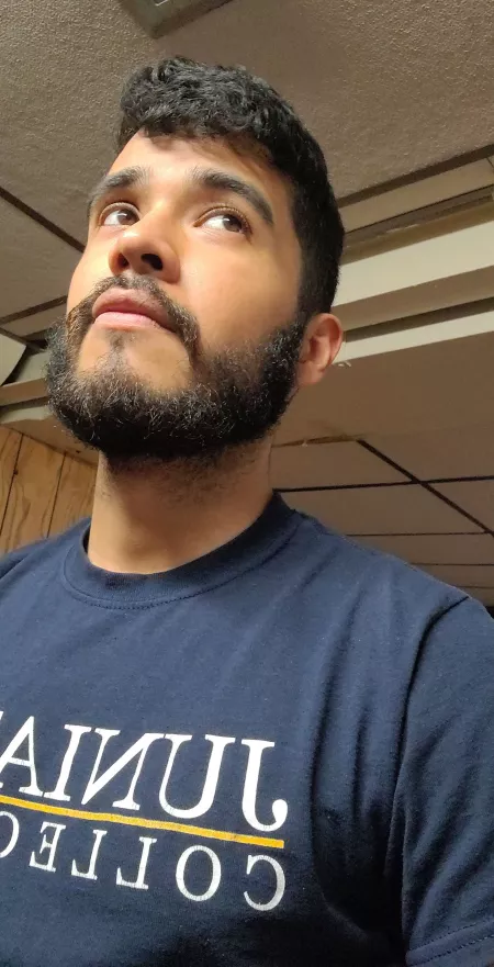 A bit scruffy but vibing π€π½π