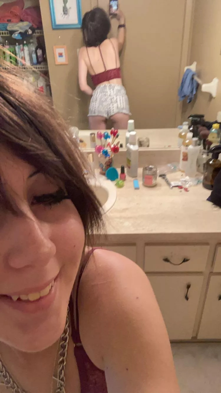 a bitch needs a cup of coffee😭