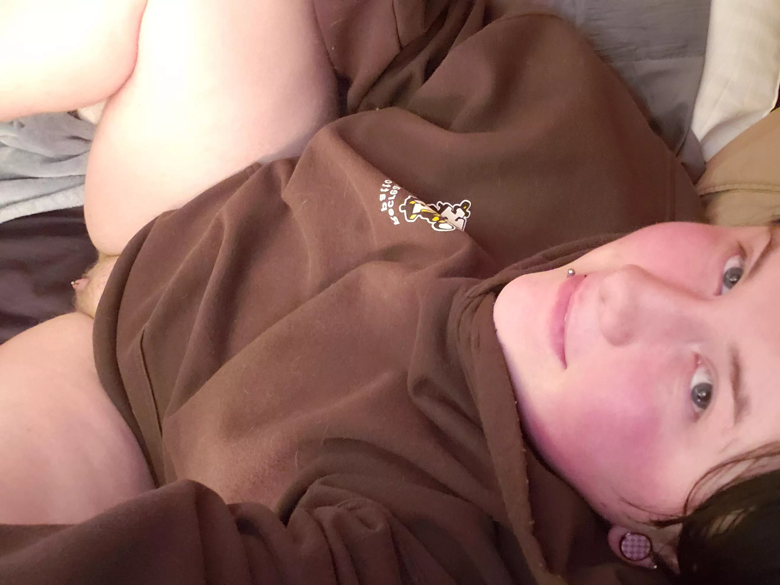 A boi who blushes too easily