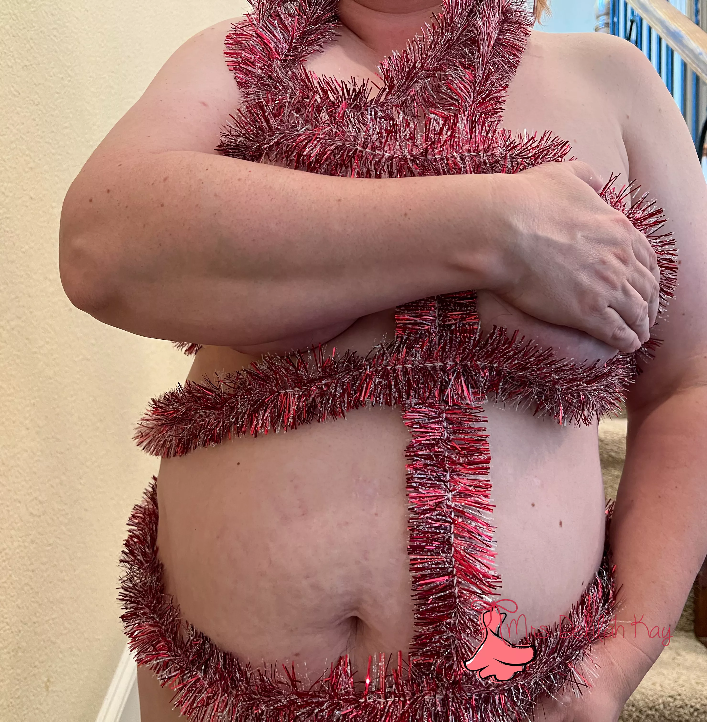 a Christmas innie for ya