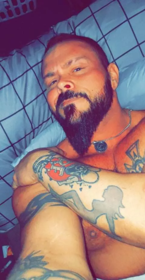 A day off means sleeping in naked 😉