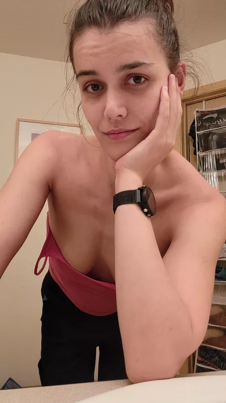 A downblouse before shower time 😉