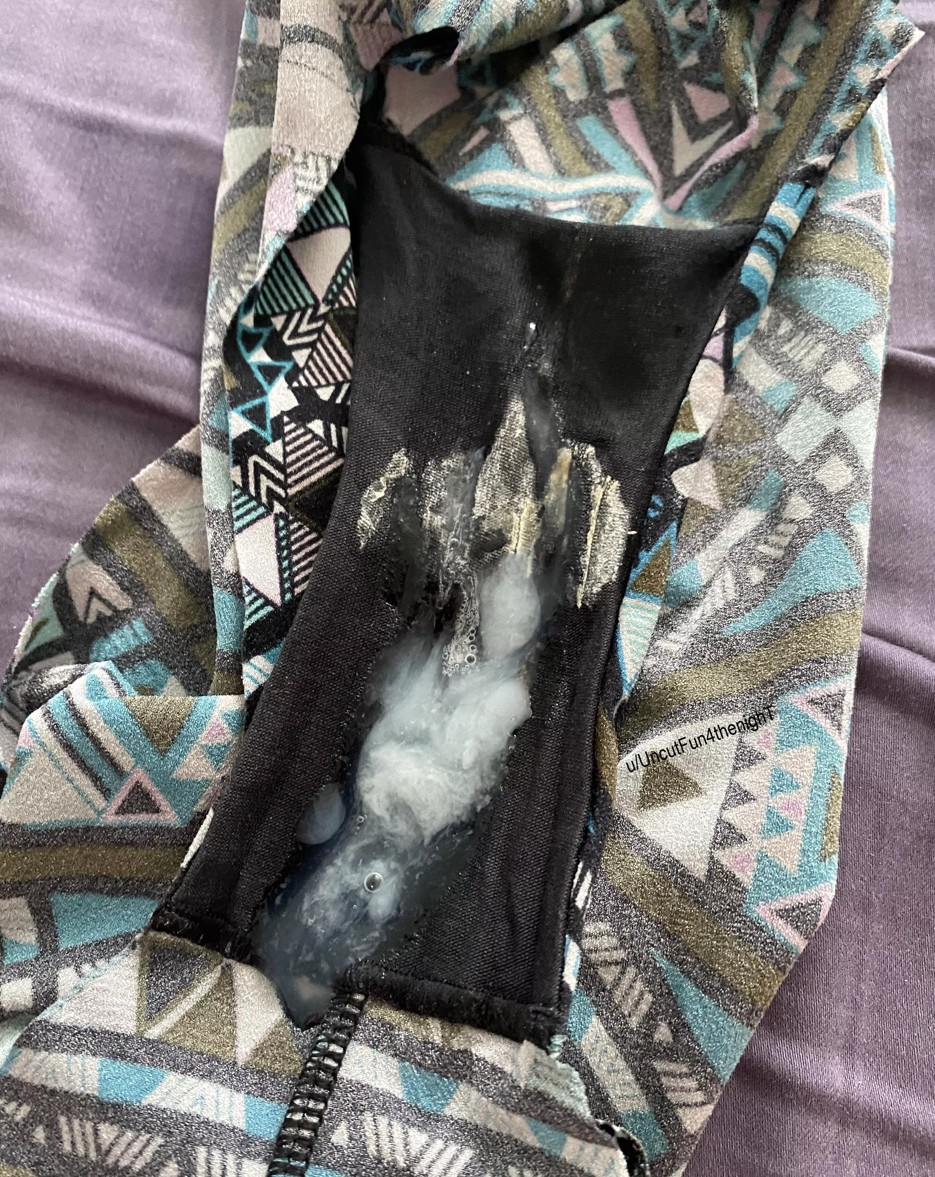 A fresh load on some dirty panties! A fresh load on some dirty panties!