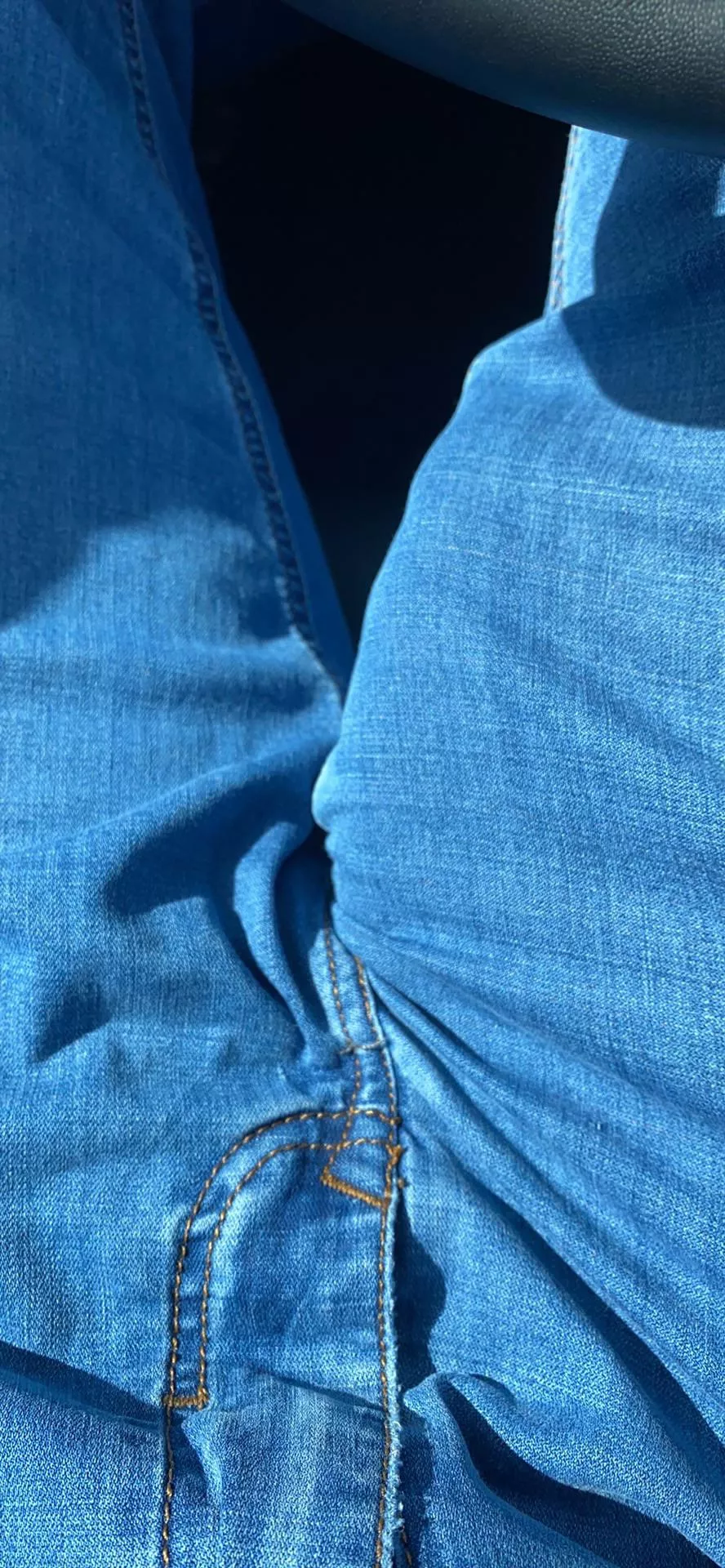 A girl texted me a pic of her ass while I was at a red light…my friend sitting next to me kept staring at my crotch the rest of the way. Wonder why? A girl texted me a pic of her ass while I was at a red light…my friend sitting next to me kept staring at my crotch the rest of the way. Wonder why?