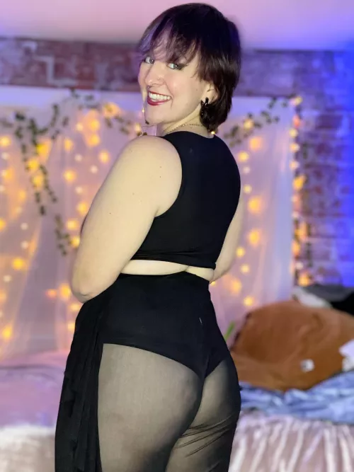 A happy lil dude this Saturday :)