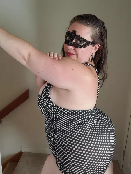 A hint of the vintage style always looks goodπ