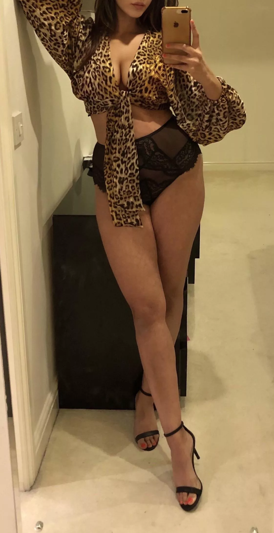 A lady on the streets yet wild under the sheets ππ British Punjabi Indian A lady on the streets yet wild under the sheets ππ British Punjabi Indian