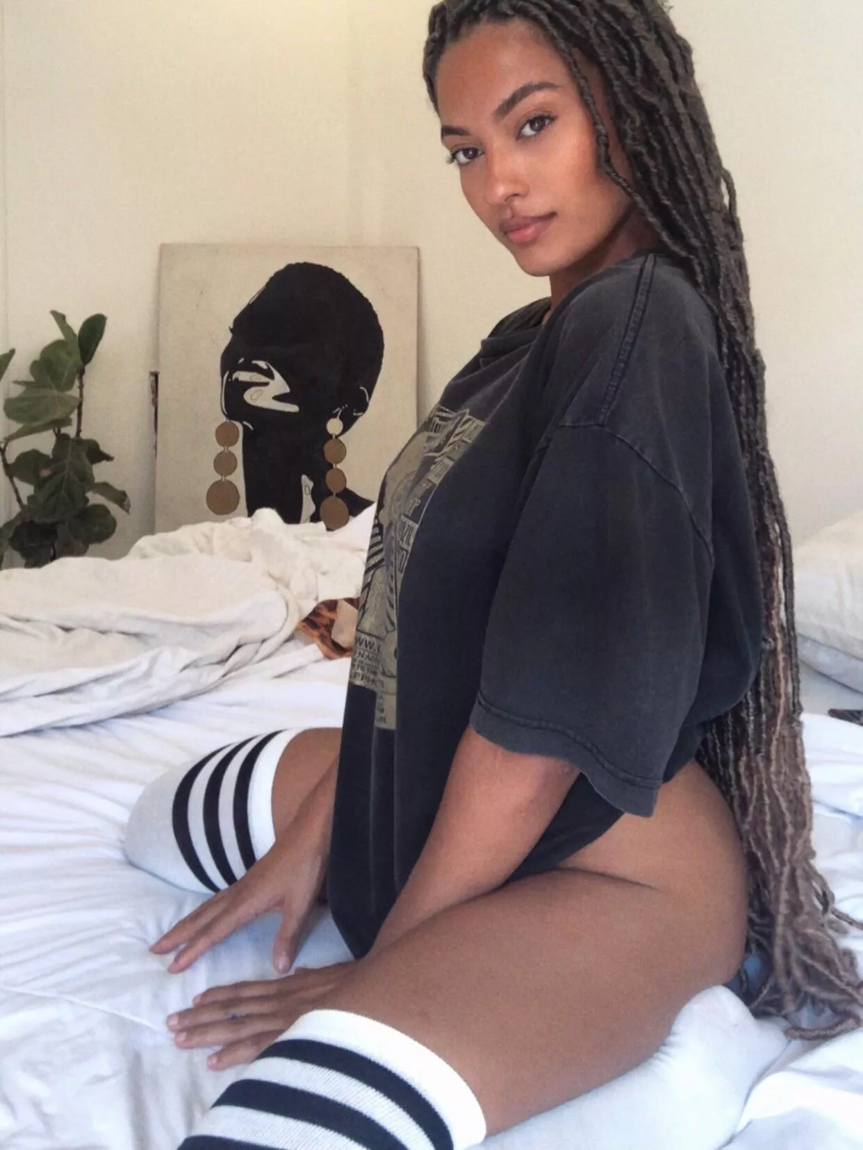 A lazy Sunday in bed with me ? Newbie here