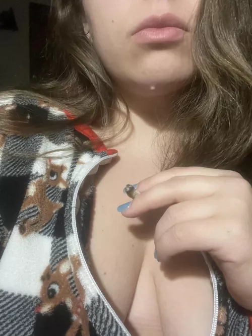 A little bit of green keeps you in the Christmas spirit