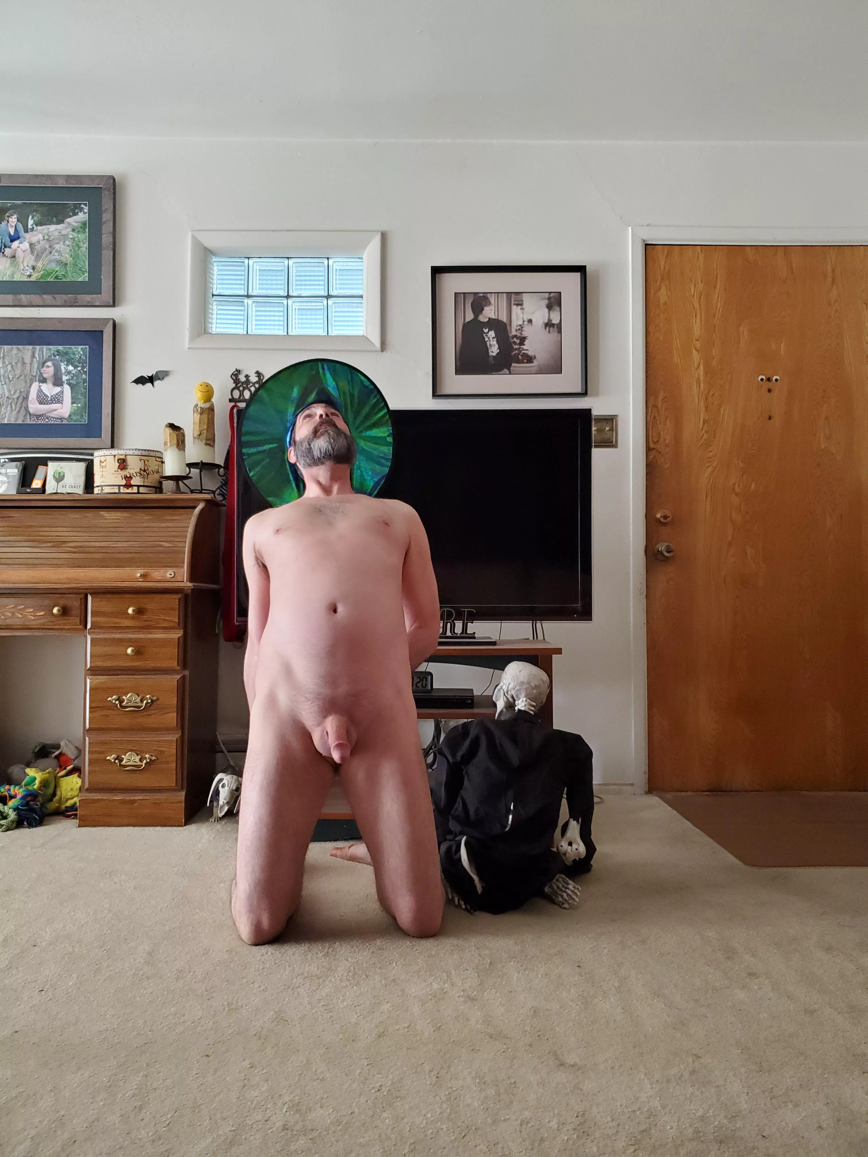 A little camel 🐫 pose for full frontal Friday! 😘🧘‍♂️🕉