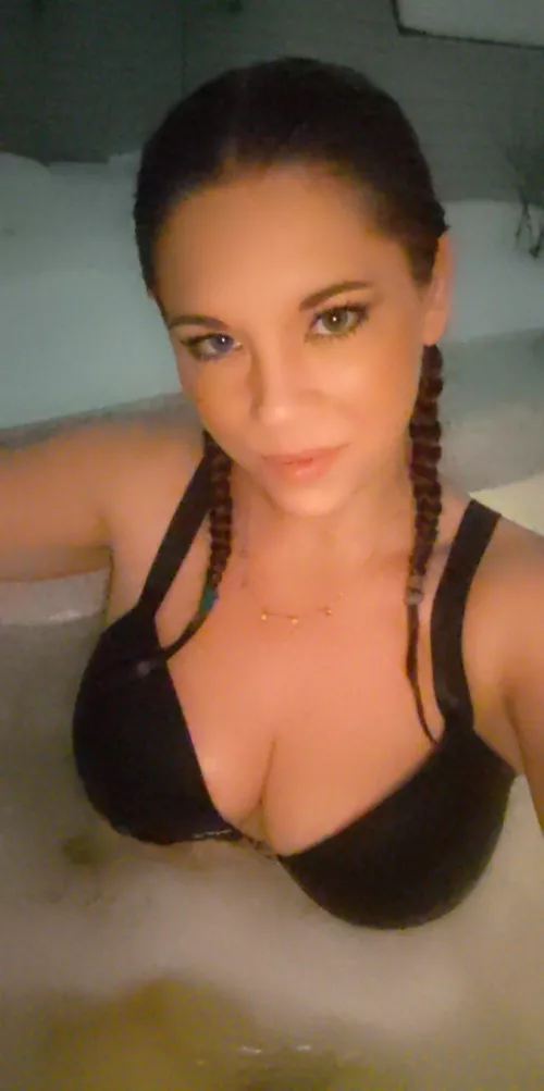 A little hot tub fun 😉